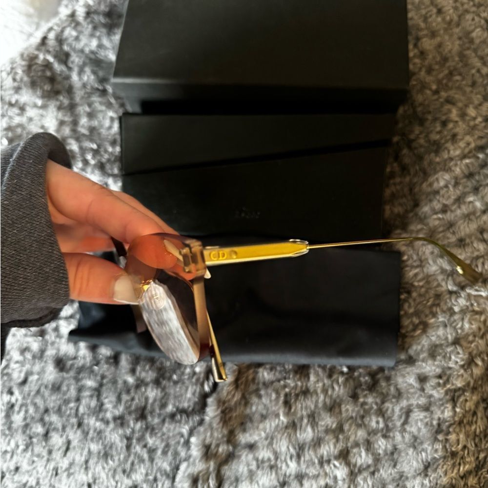 Christian Dior Sunglasses - Picture 2 of 5